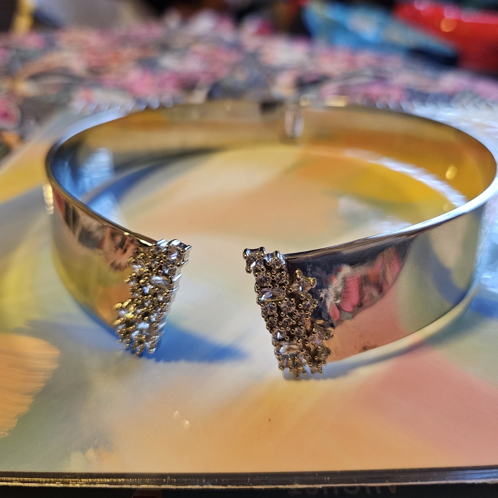 BCBGMaxAzria Silver Bracelet with Crystal Detailing